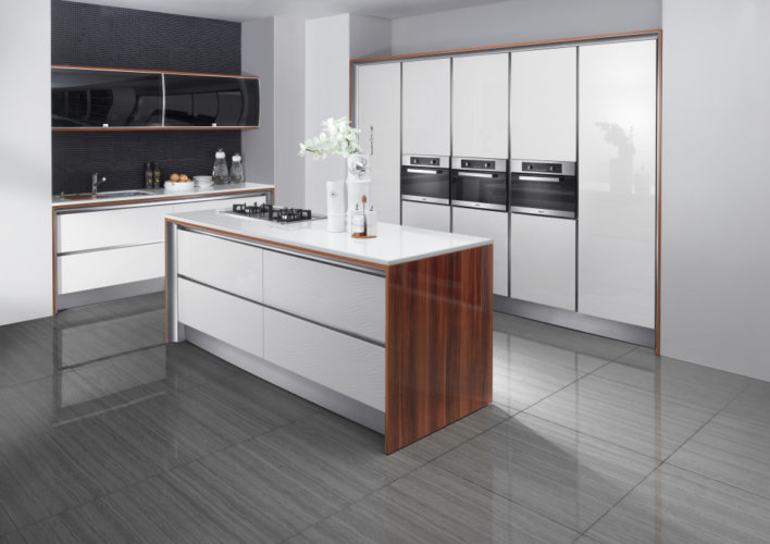 Modern-Liner-Kitchen -(IR11-X0135)