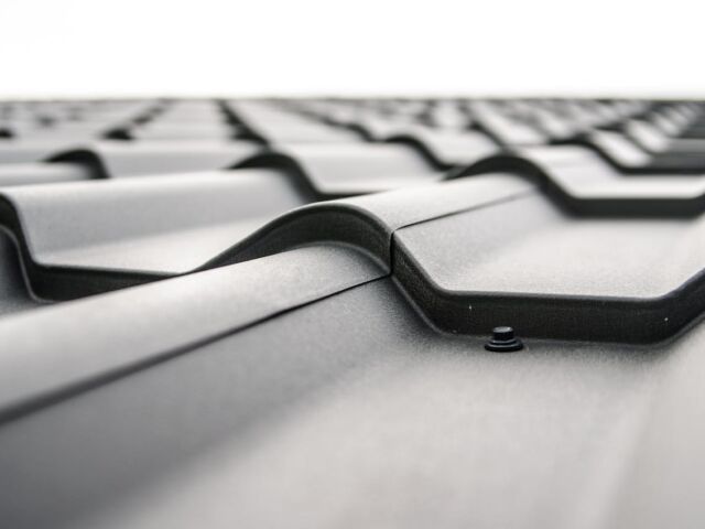 5 Tips to Help You Reinforce Your Home's Roof
